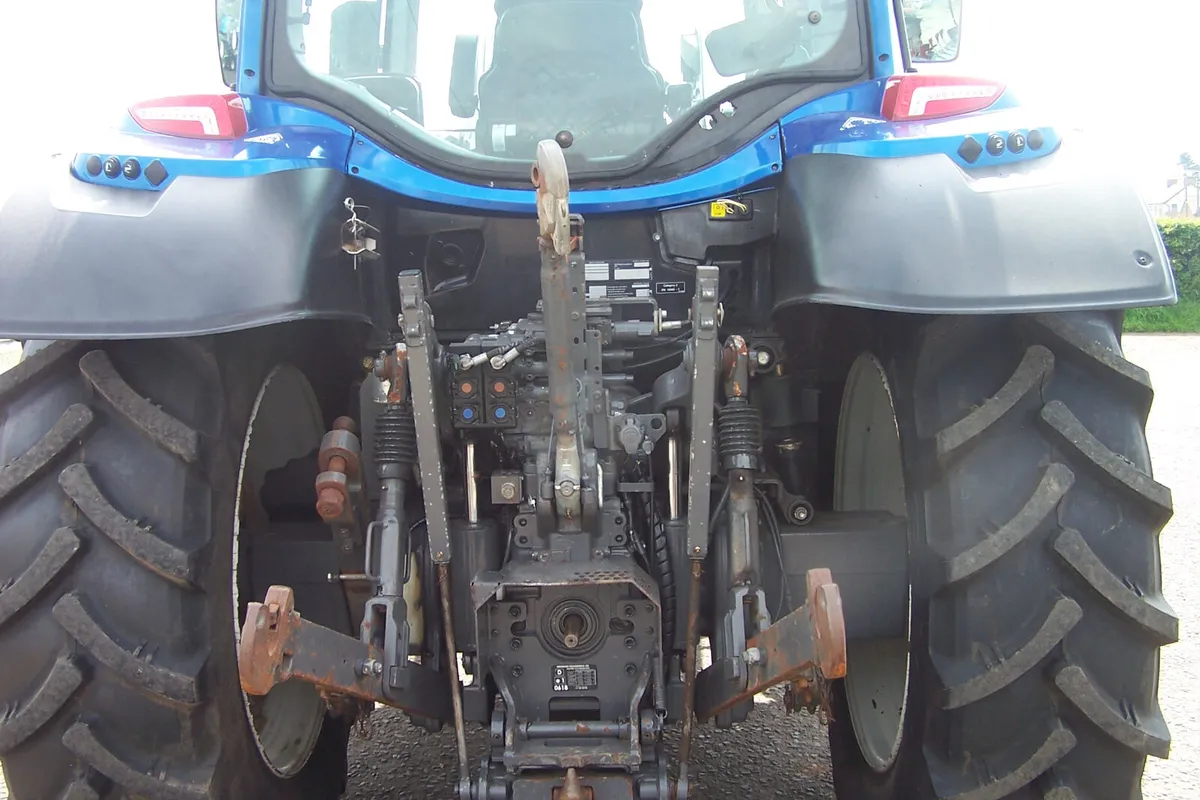 2017 Valtra N134 C/W Loader - Image 4
