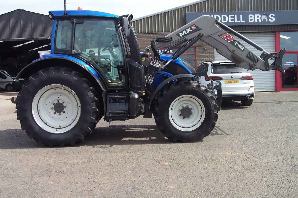 2017 Valtra N134 C/W Loader - Image 1