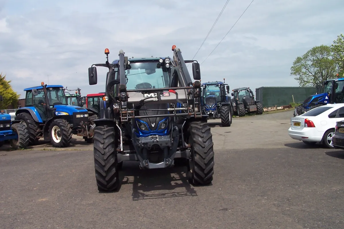 2017 Valtra N134 C/W Loader - Image 2