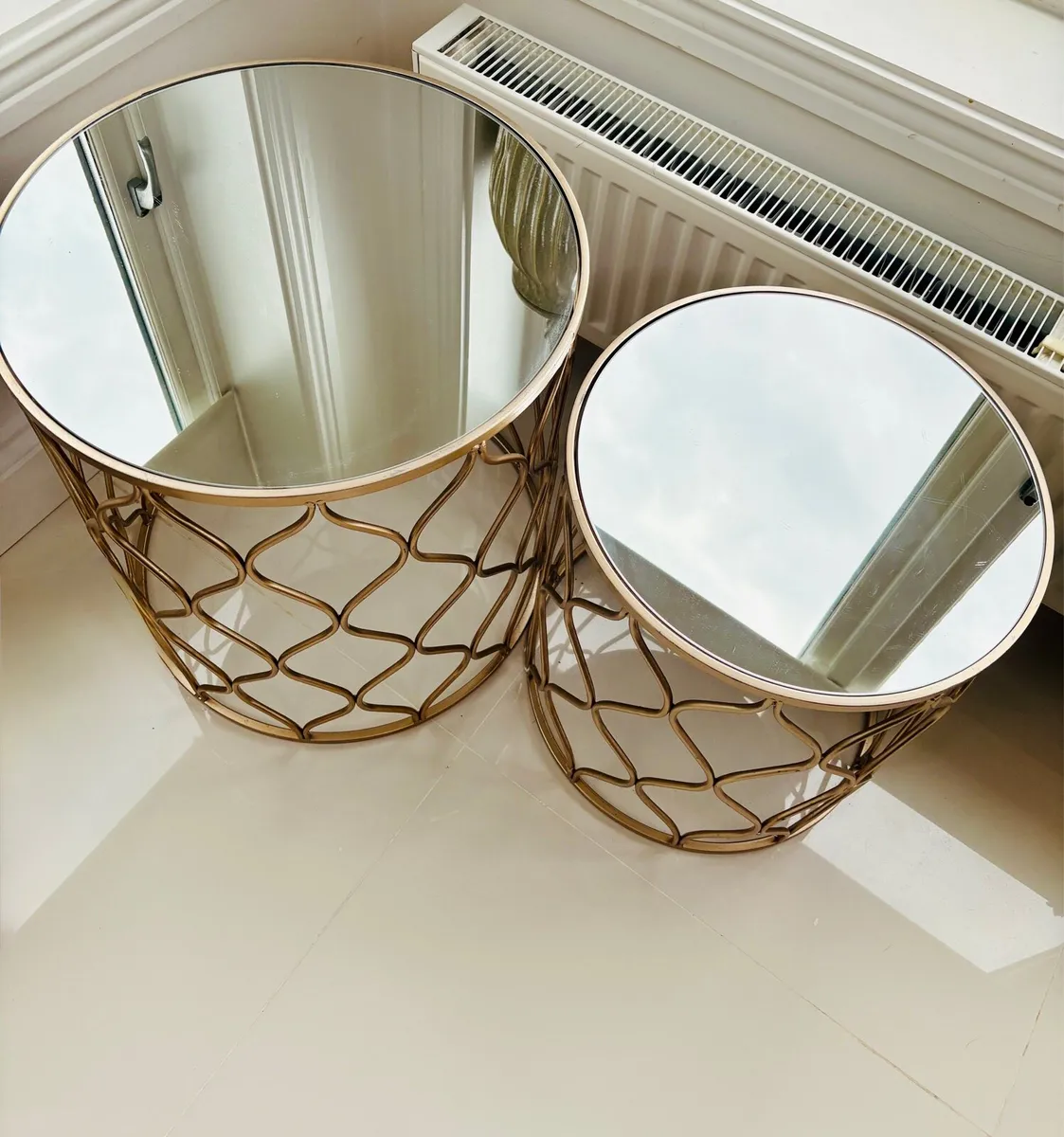 Set of tables - Image 3