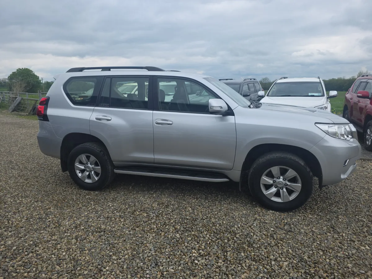 Toyota Land Cruiser LC Business Class - Image 4
