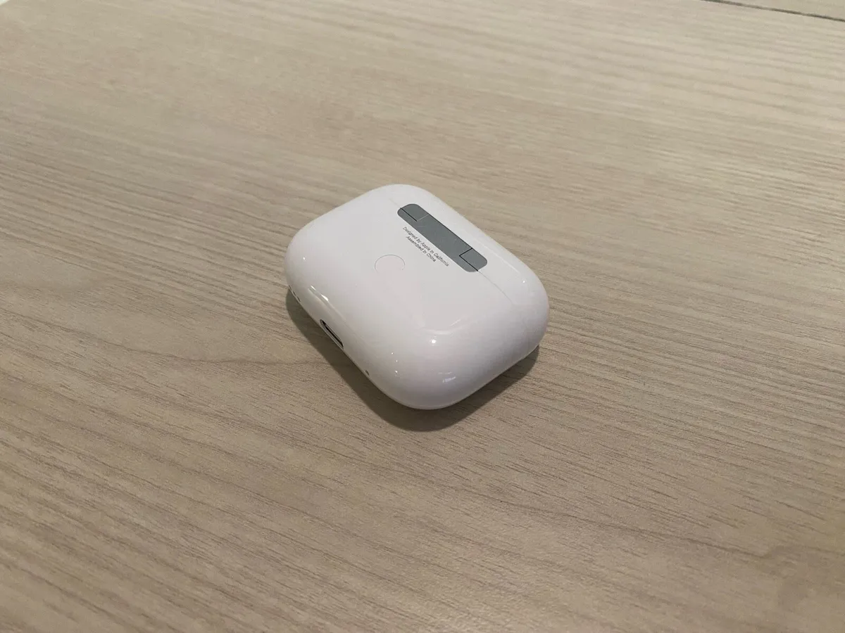 Apple AirPod pro 2 - Image 1