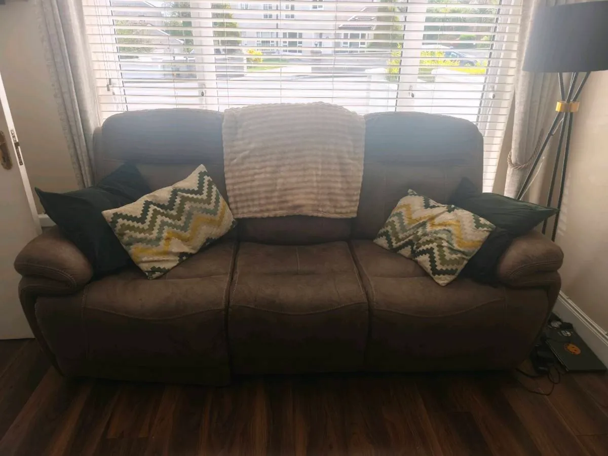 Electric Recliner couch and chair - Image 1