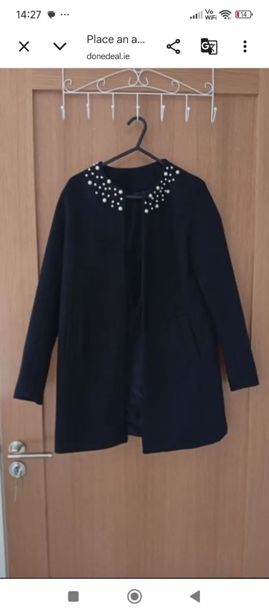 Womens Coats and shoes size 8-10/Size 5-5.5 - Image 3
