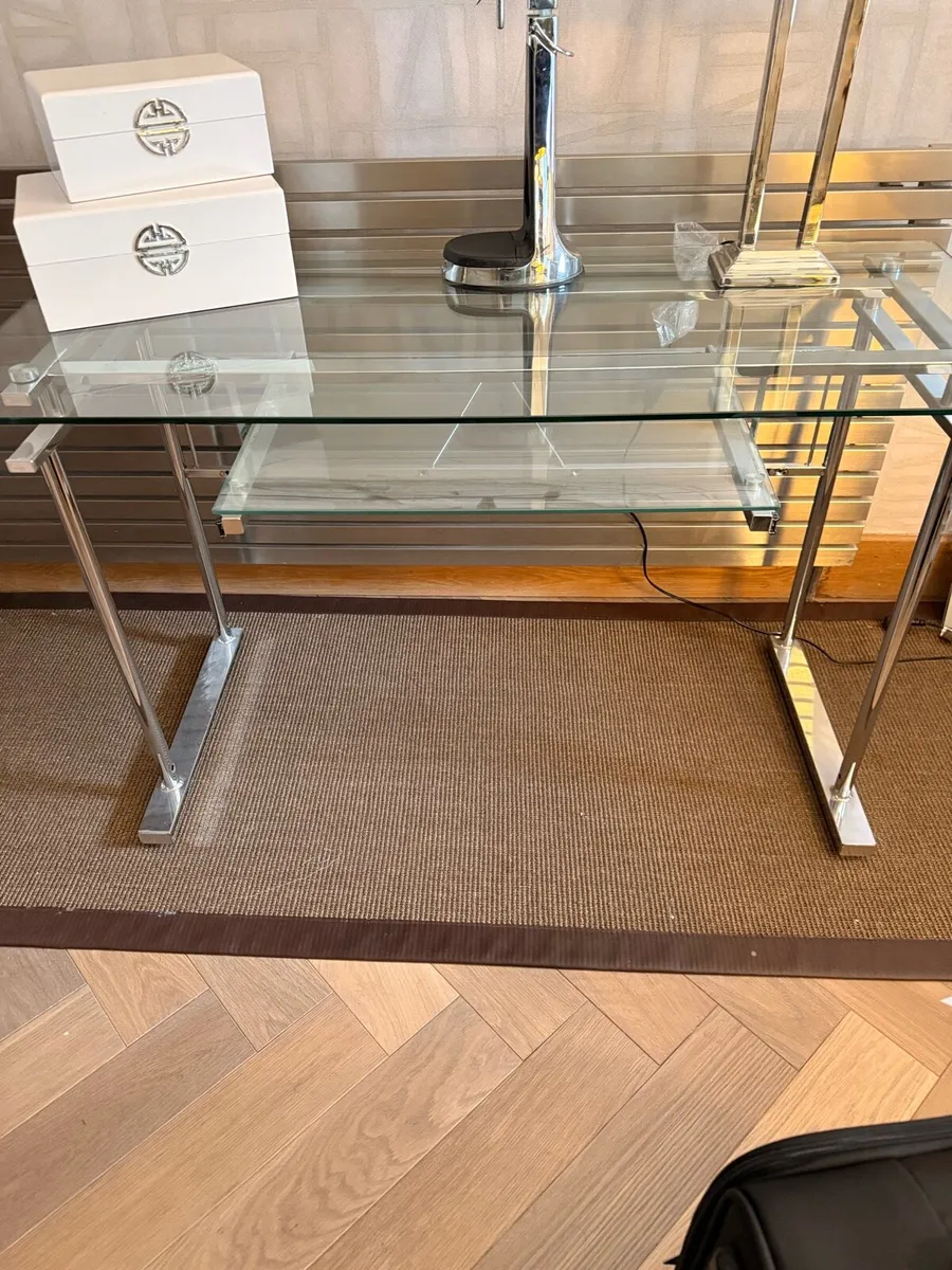Desk  Hall table same as new 120 cm - Image 3