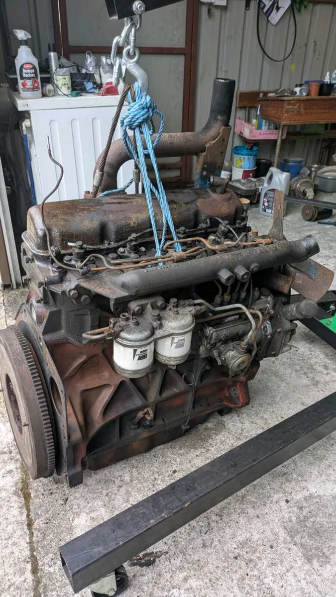 Ford 5000 engine and 6610 engine. - Image 2