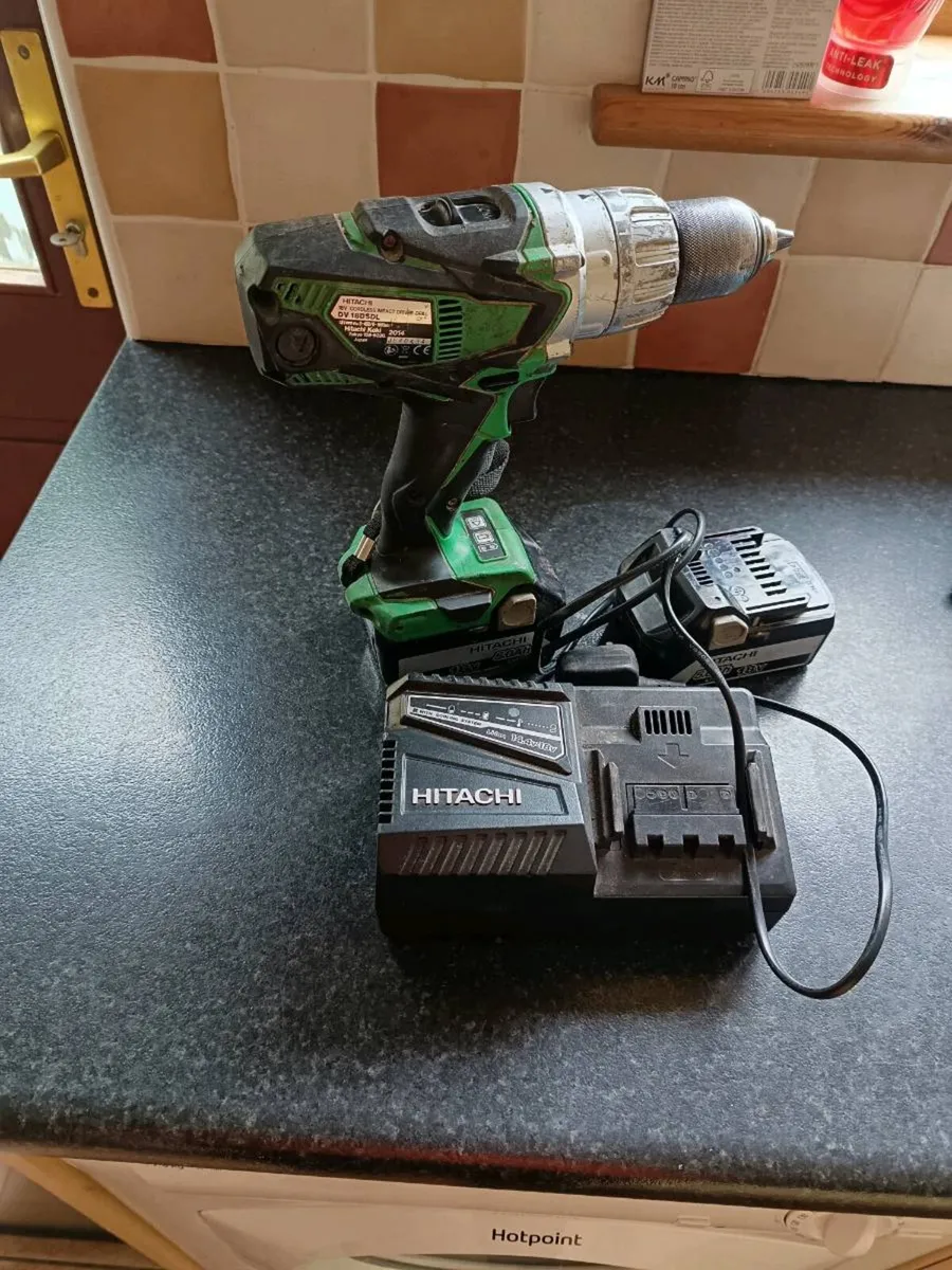 Hitachi cordless drill - Image 1