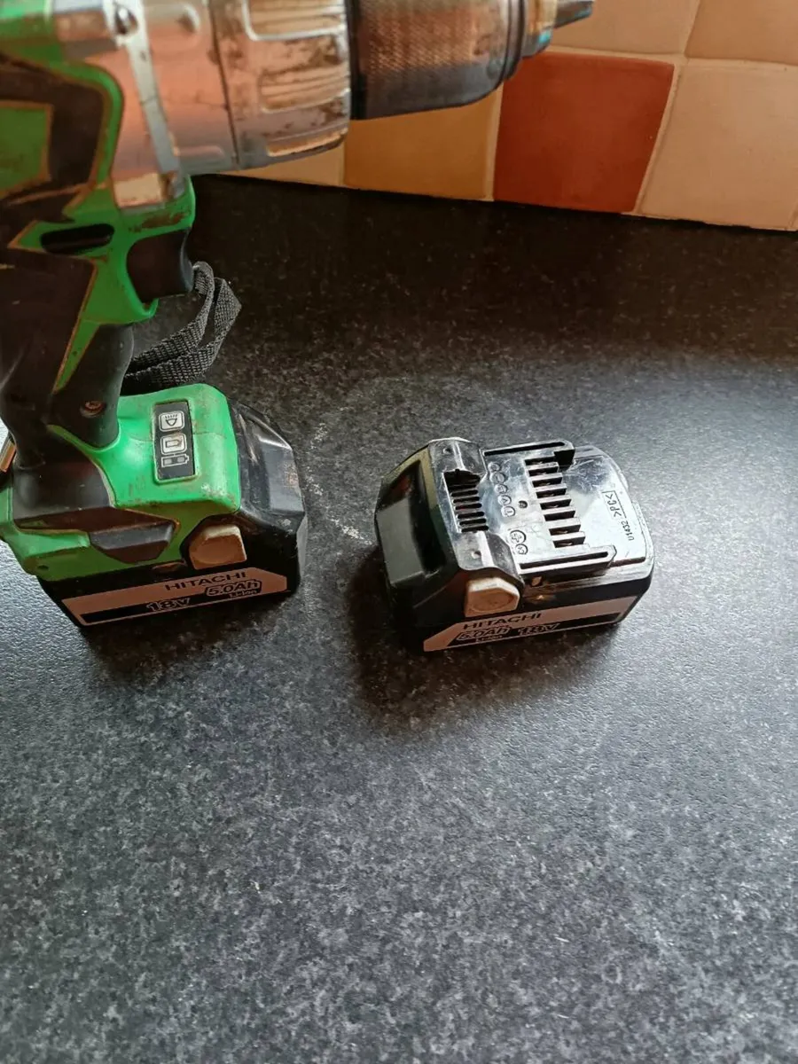 Hitachi cordless drill - Image 2