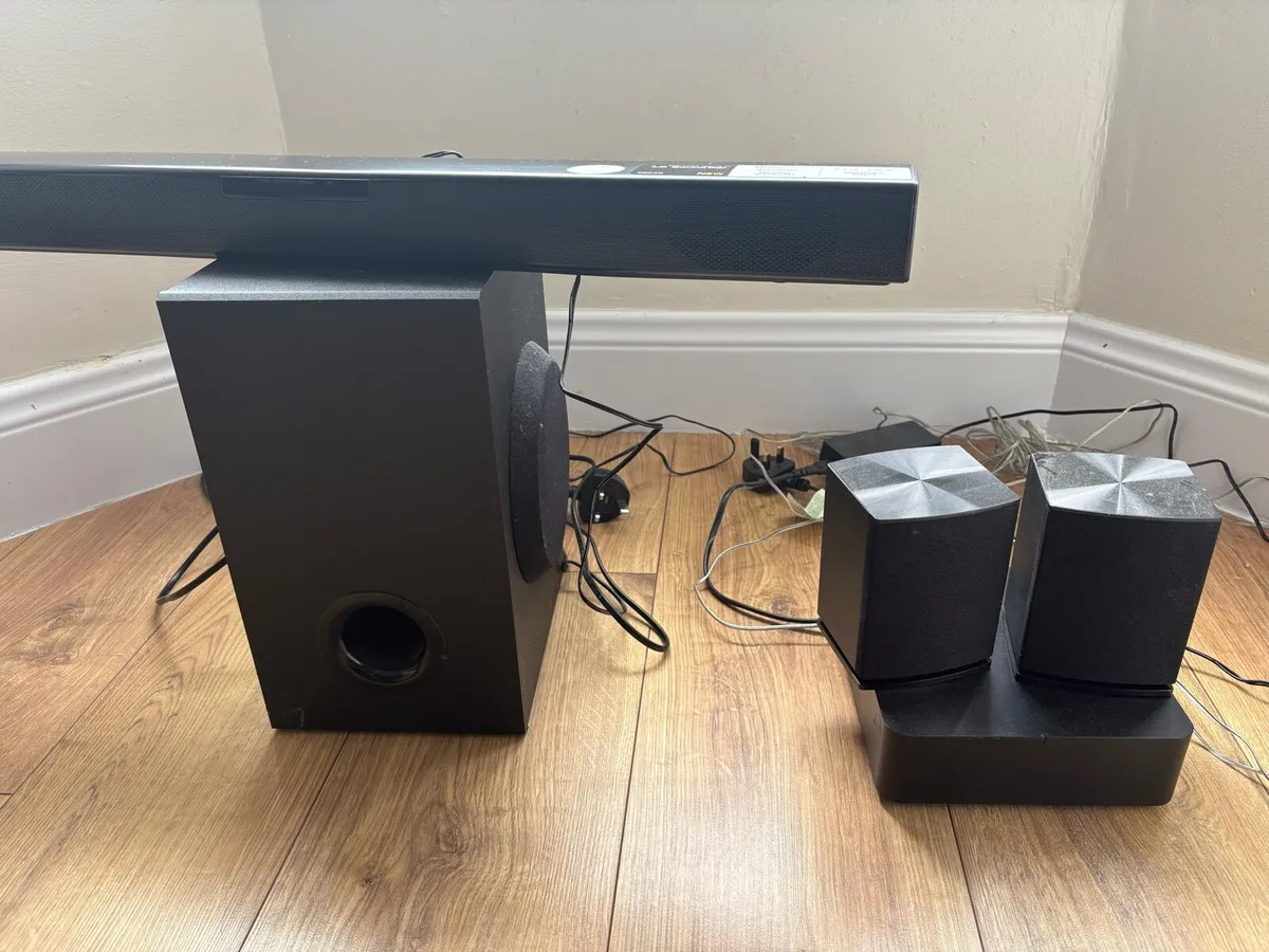 LG sound bar - Image 1