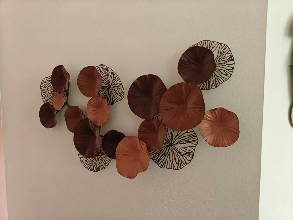 Wall decor - Image 1