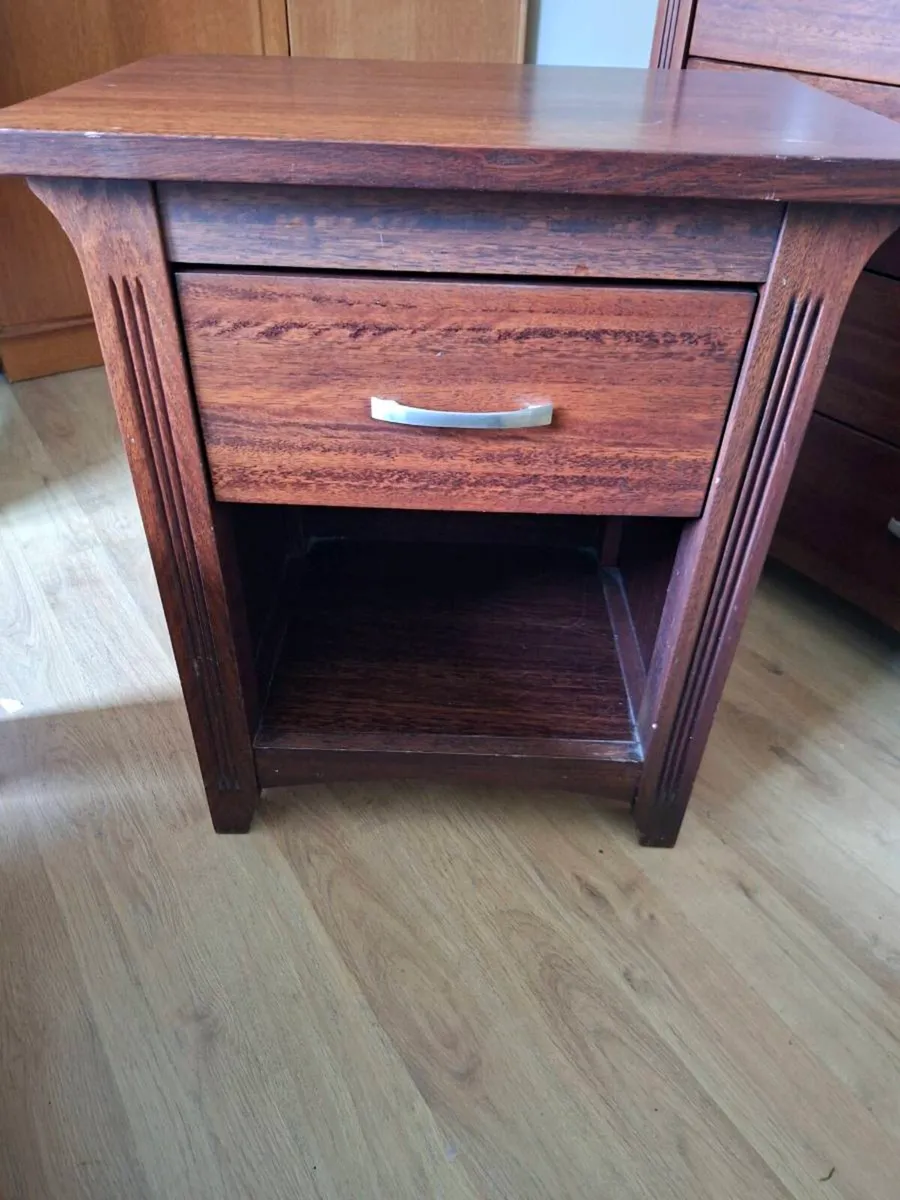 Sleigh bed, Bedside Locker and chest of drawrs - Image 4