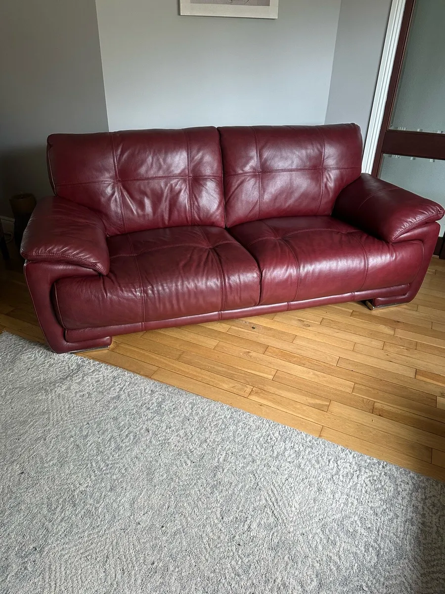 Leather Suite - Image 1