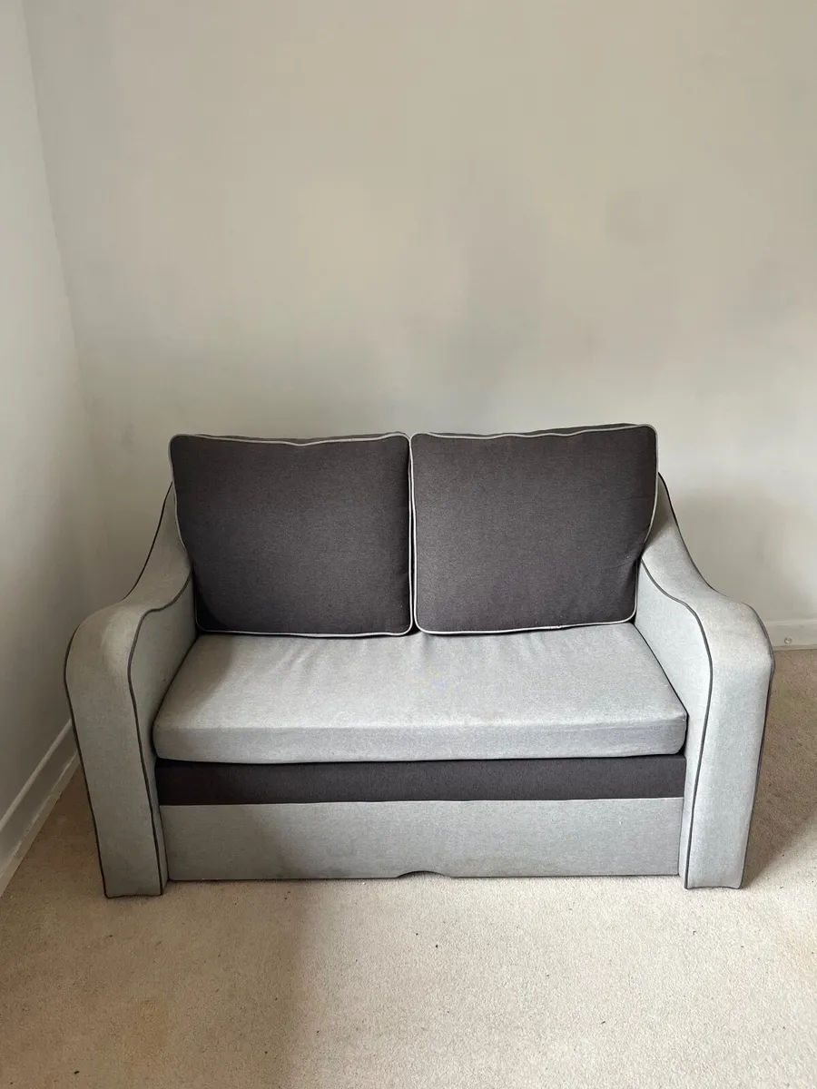 Pull out sofa bed - Image 1