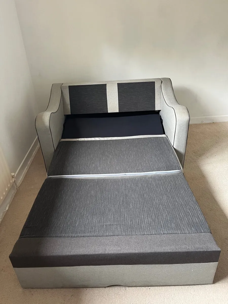 Pull out sofa bed - Image 2