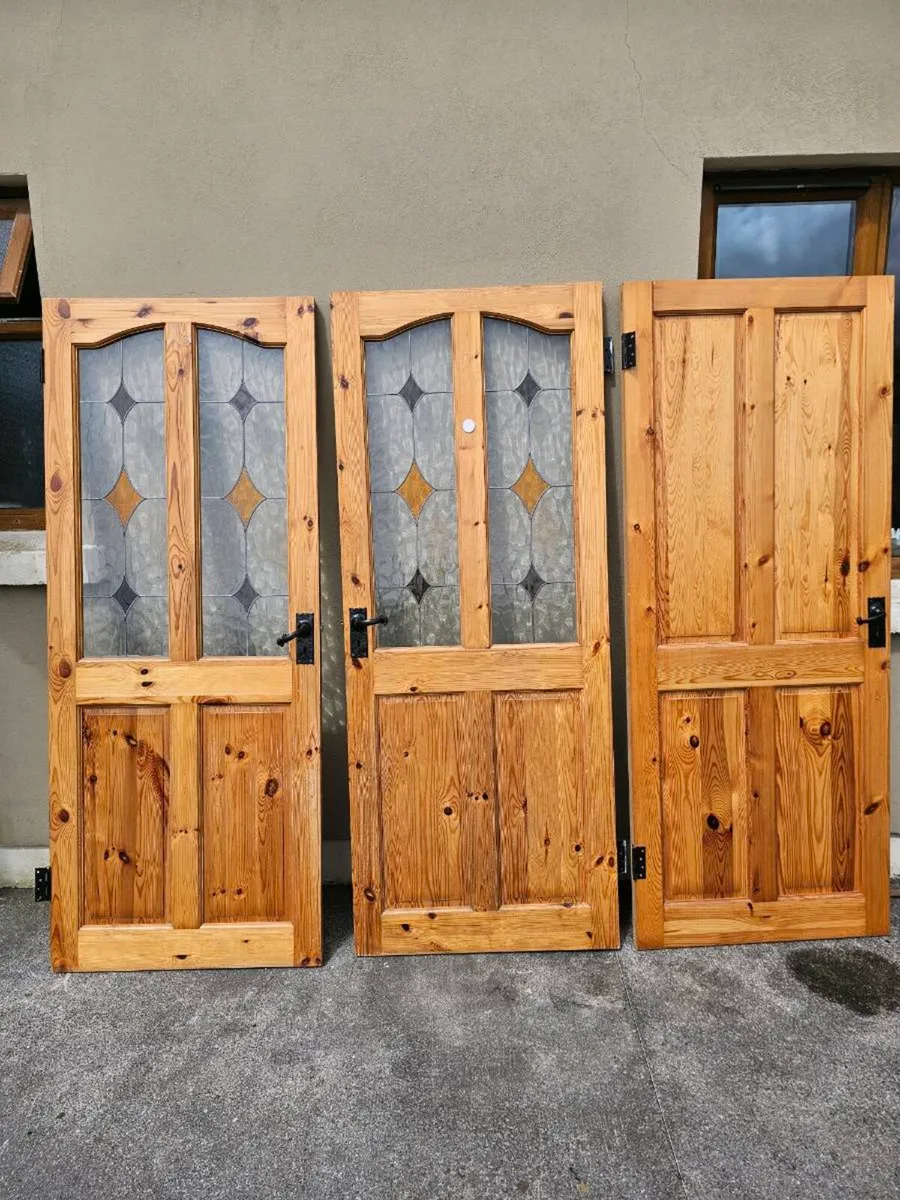 Internal doors - Image 1
