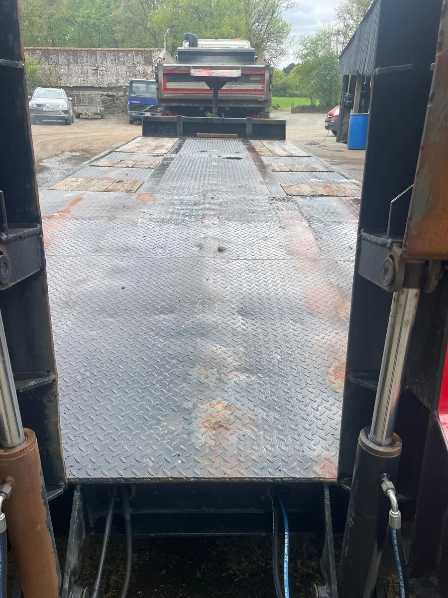 Commercial low loader - Image 2