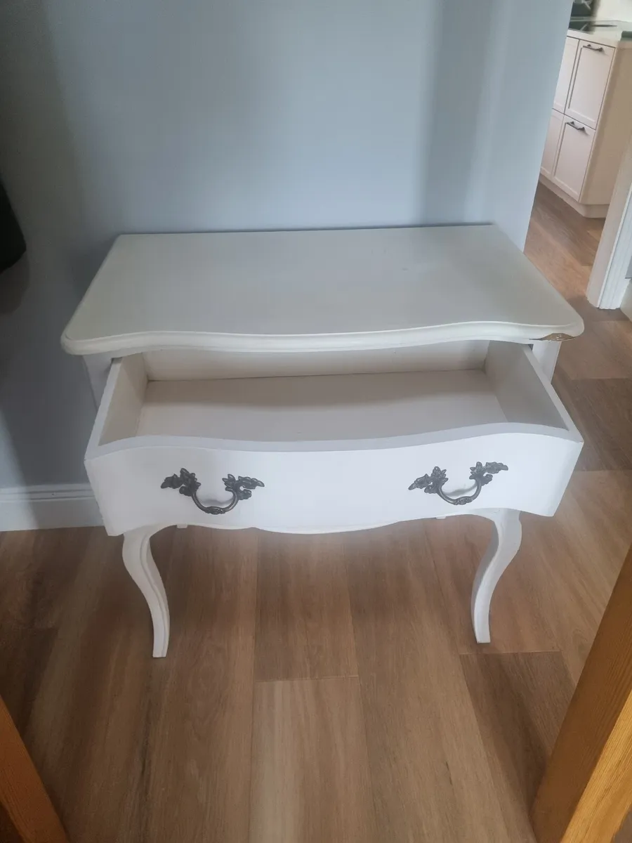 Chest of drawers - Image 1