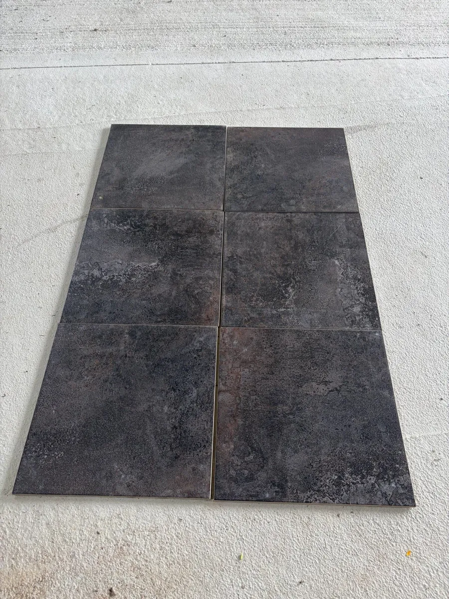 Floor tiles - Image 3