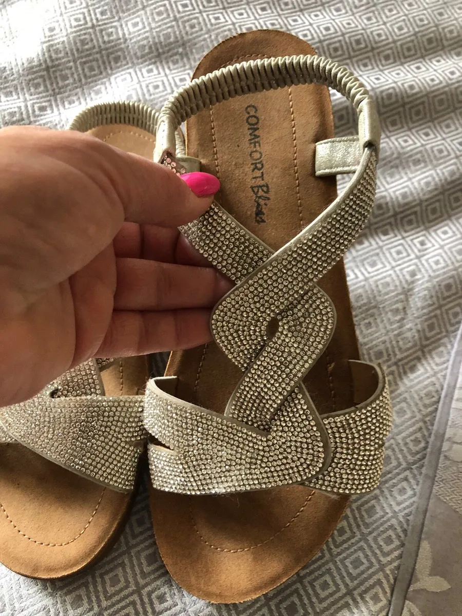 Ladies new sandals size 5 €10 - Image 2