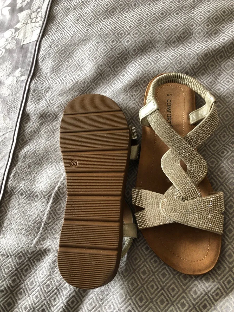 Ladies new sandals size 5 €10 - Image 4