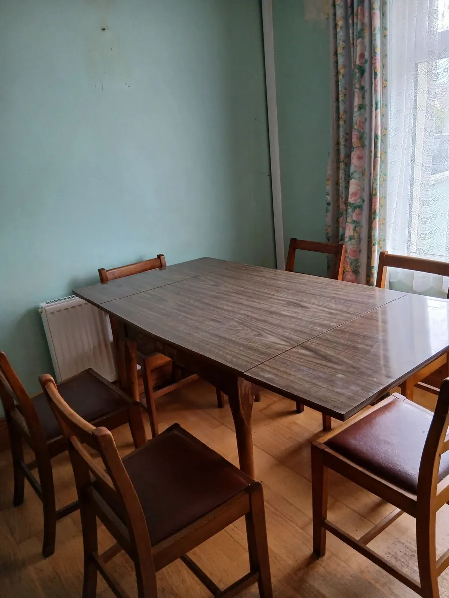 Dining table & 6 chairs - Image 2