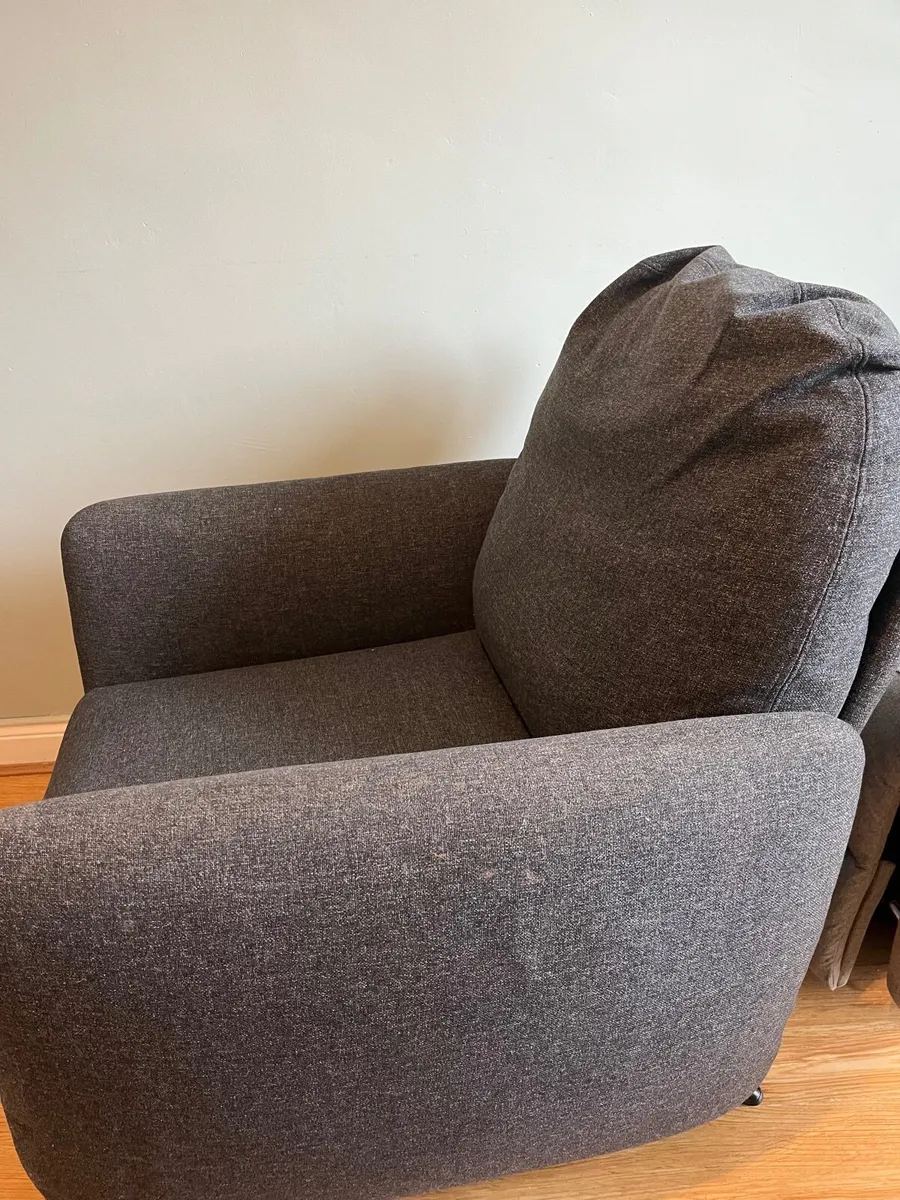 Reclining chair - Image 4