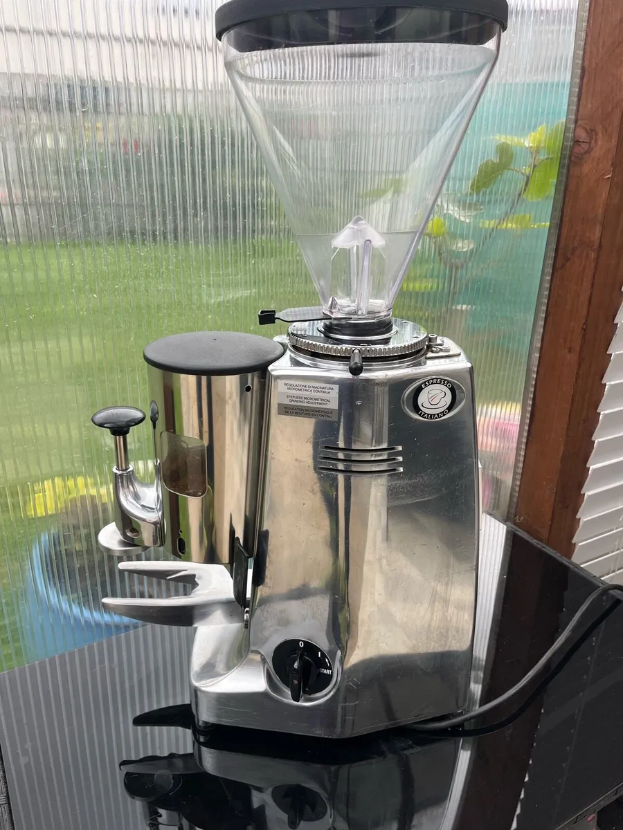 COFFEE GRINDER - Image 1