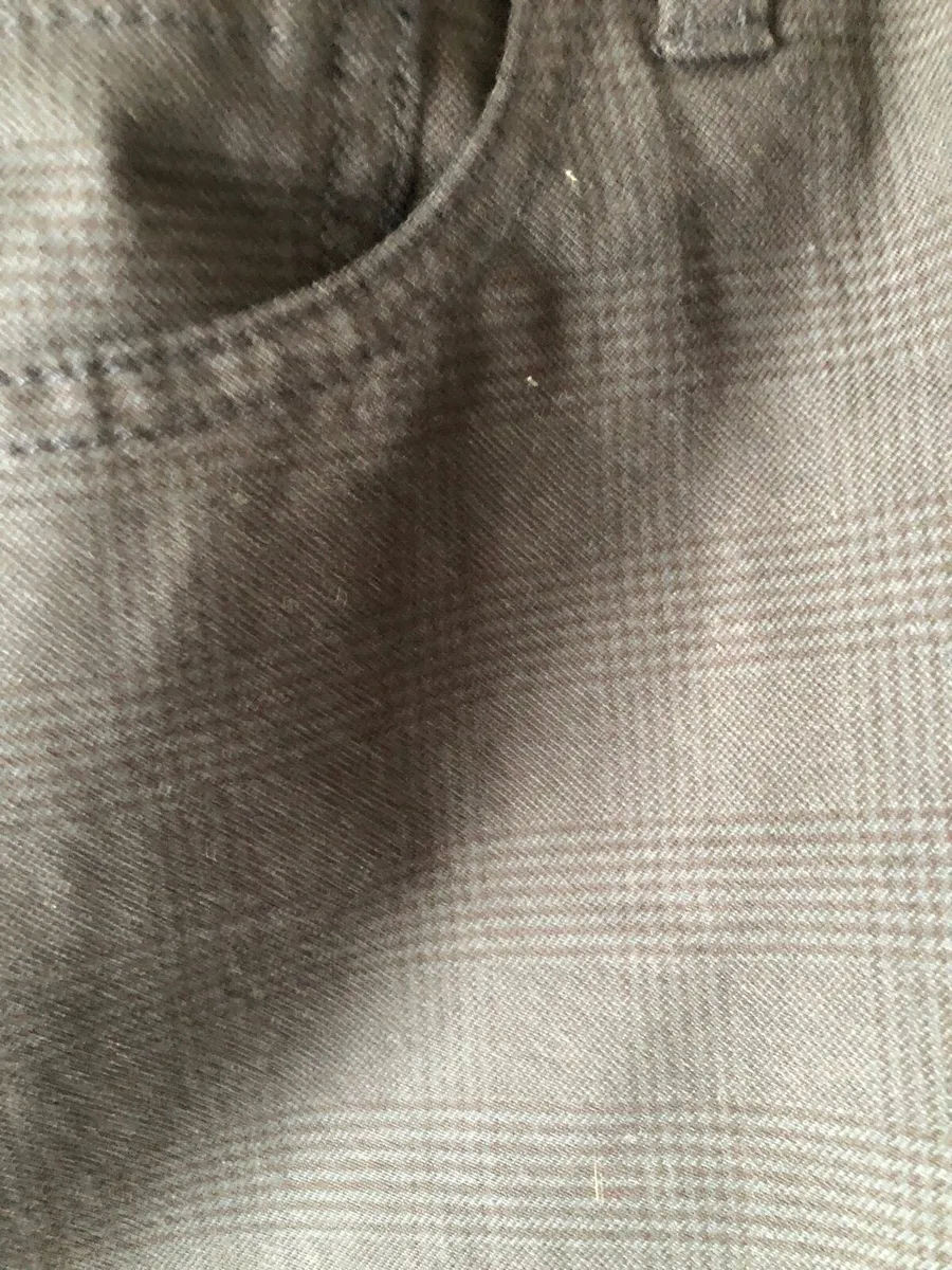 Mens BNWT trousers W34”x L32” €10 - Image 2