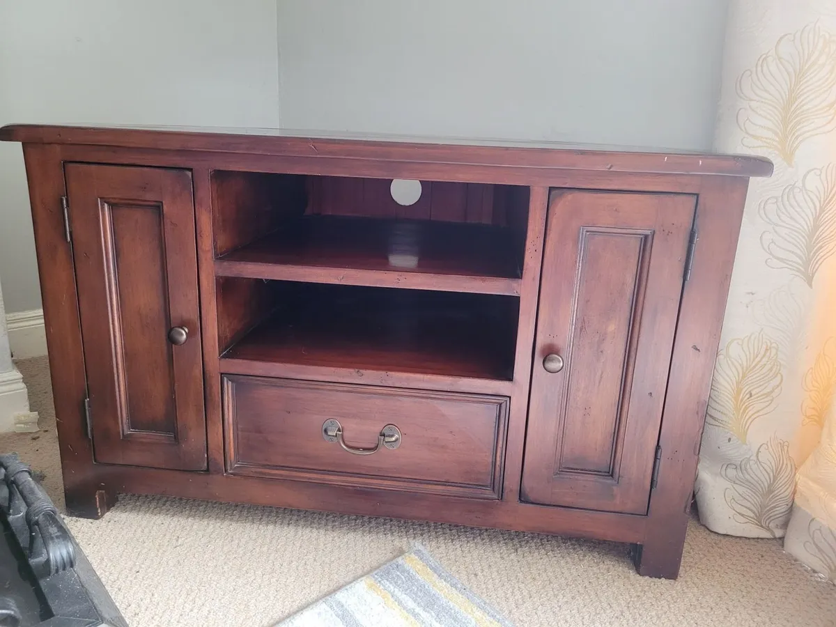 Living Room Furniture - Image 4