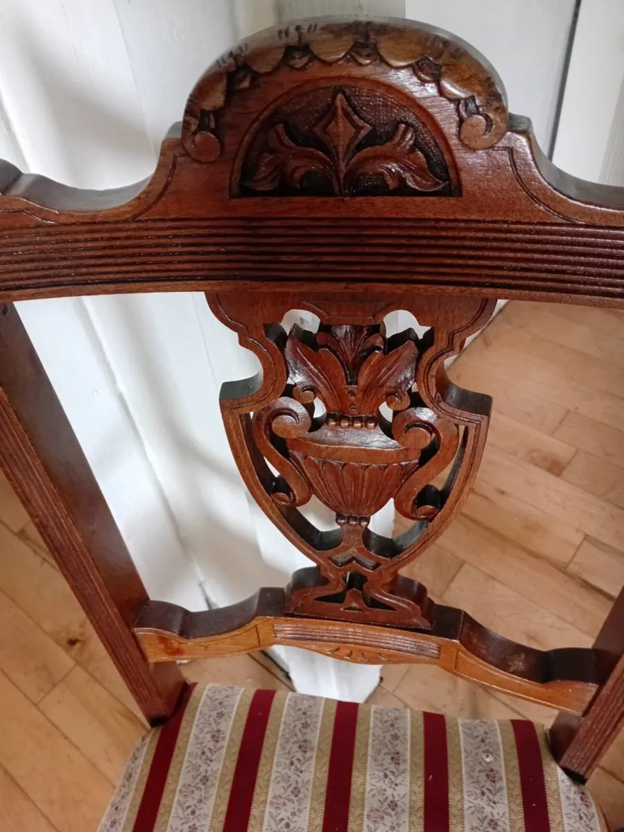 antique hand carved hall chair - Image 2