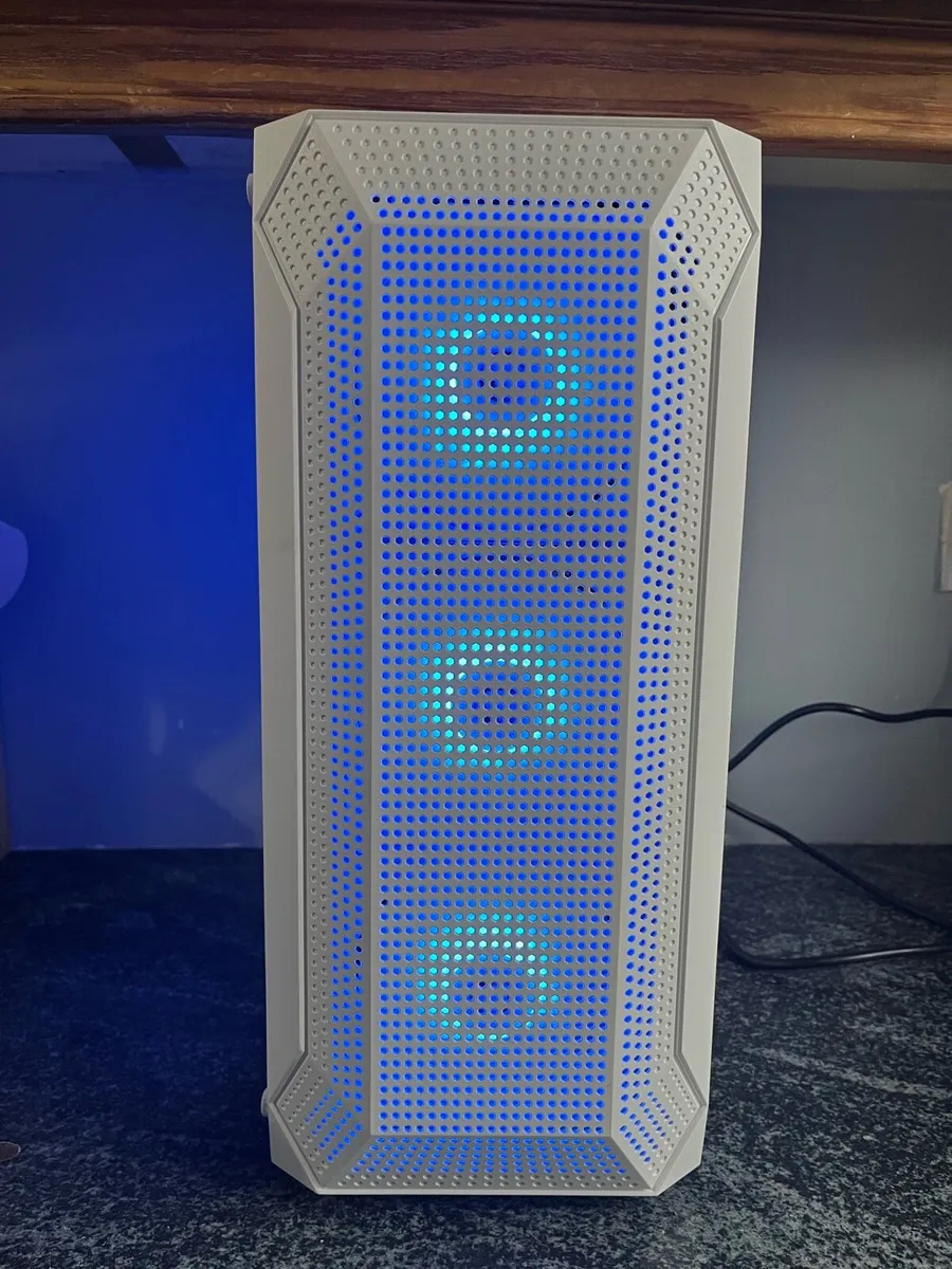 ALL WHITE FULLY SET UP GAMING PC - Image 3