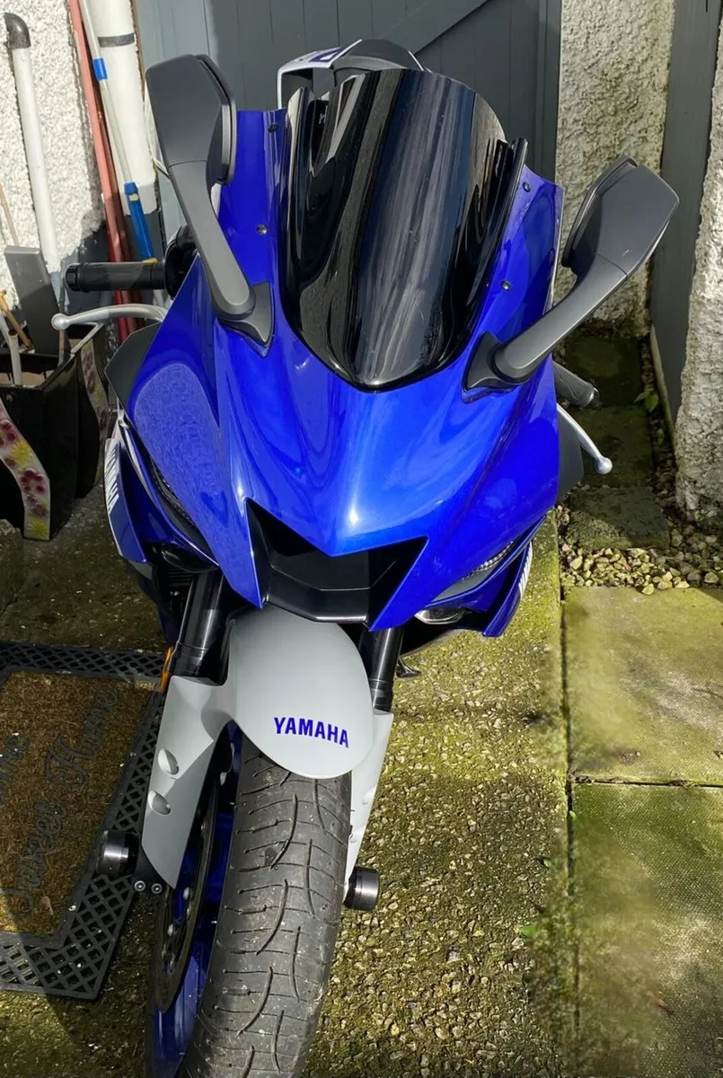 YAMAHA R6 - Image 2