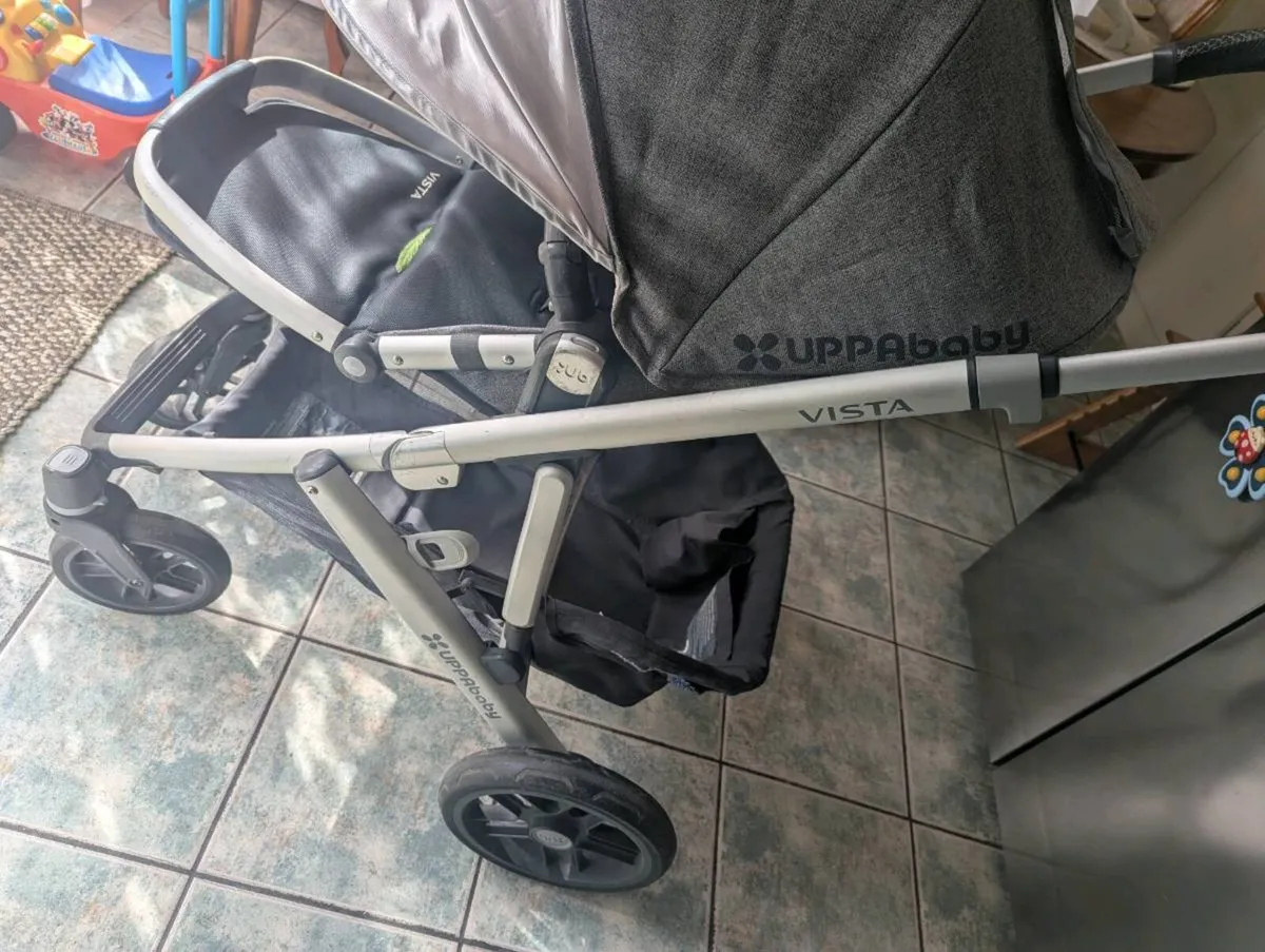 UPPAbaby Vista Full Bundle - Image 2