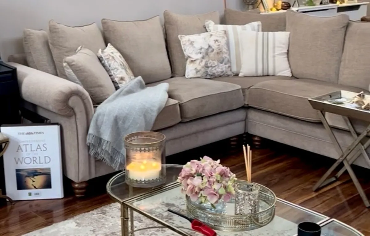 Corner Couch - Image 4