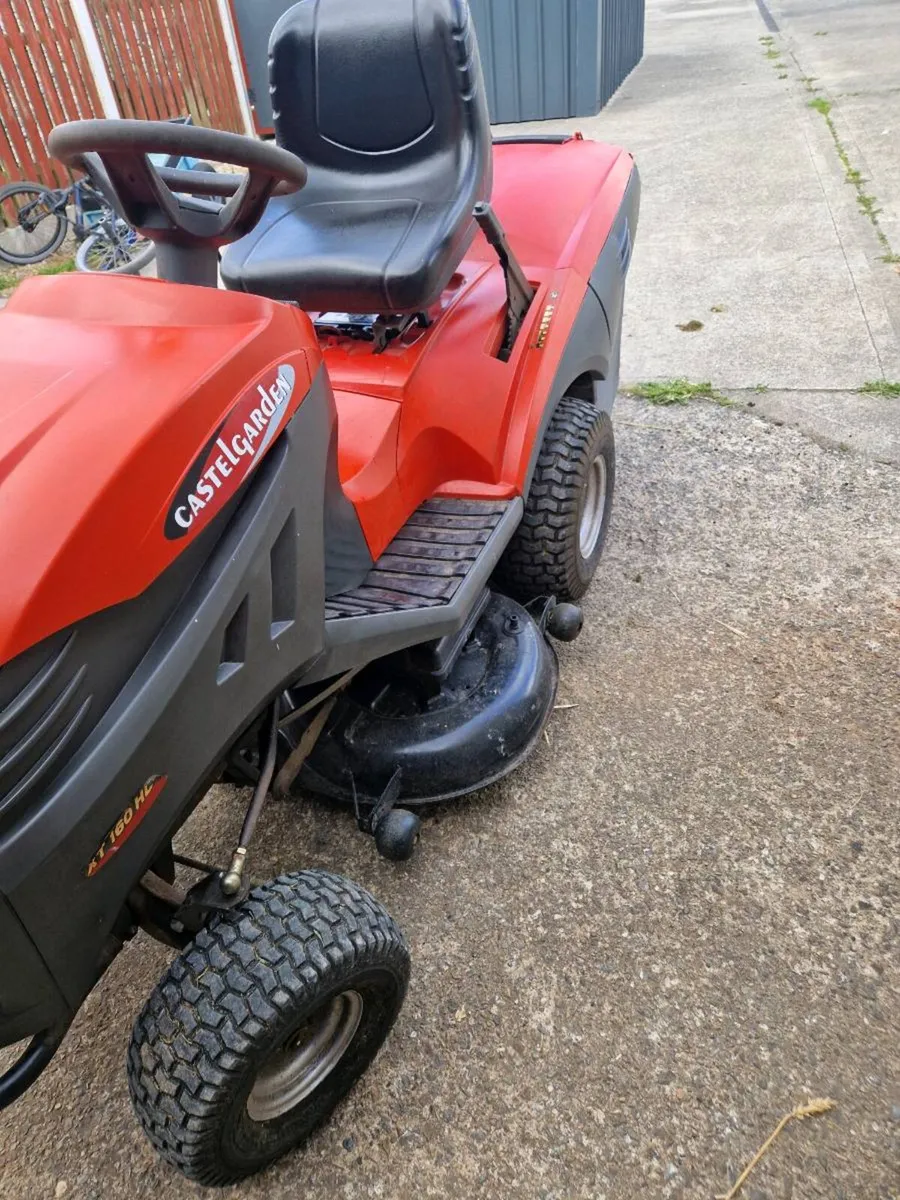 Ride on mowers - Image 2