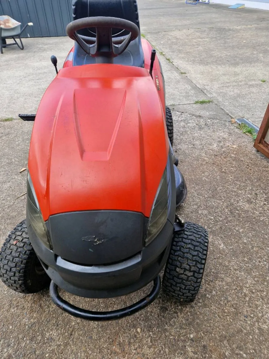 Ride on mowers - Image 3