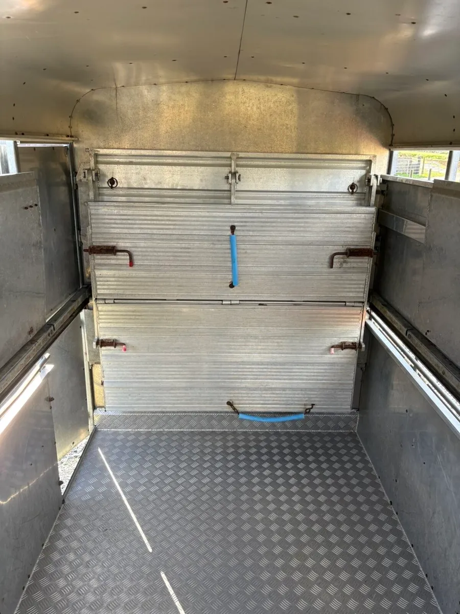 Hudson cattle and sheep trailer - Image 2
