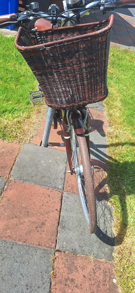 Ladies Bicycle - Image 2