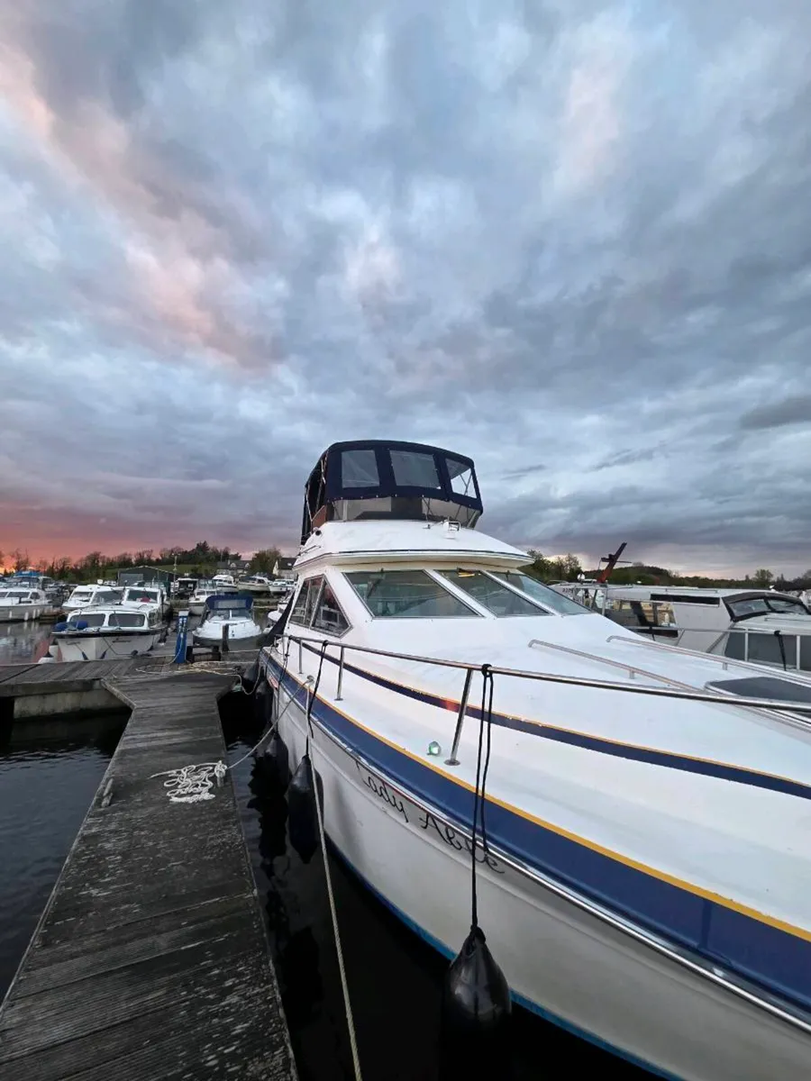 Searay 345 flybridge Diesel - Image 3