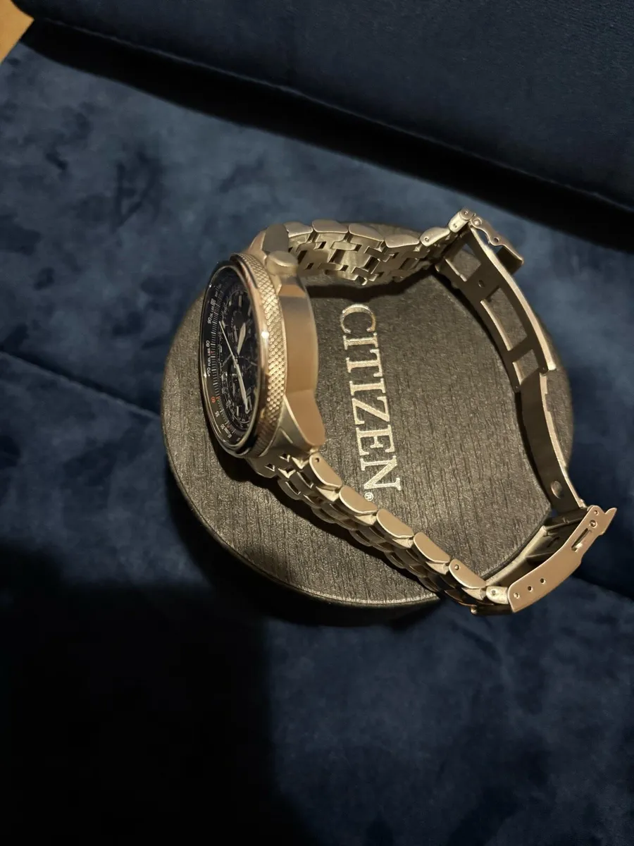 Watch - Image 3