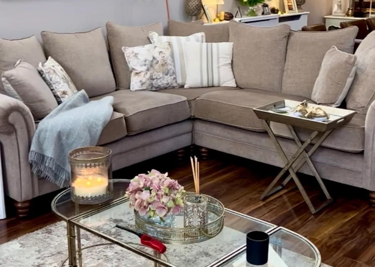 Corner Couch - Image 1