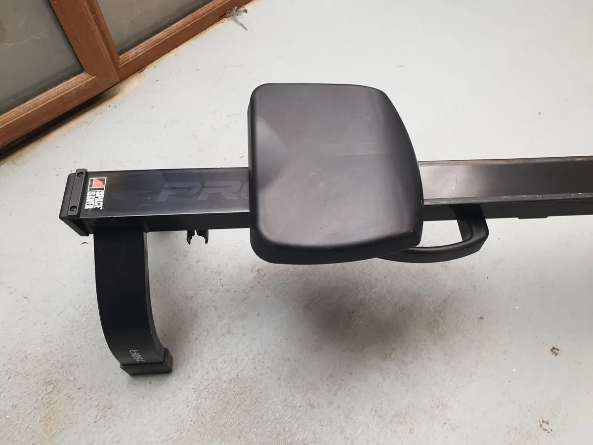 Proform rowing machine - Image 2