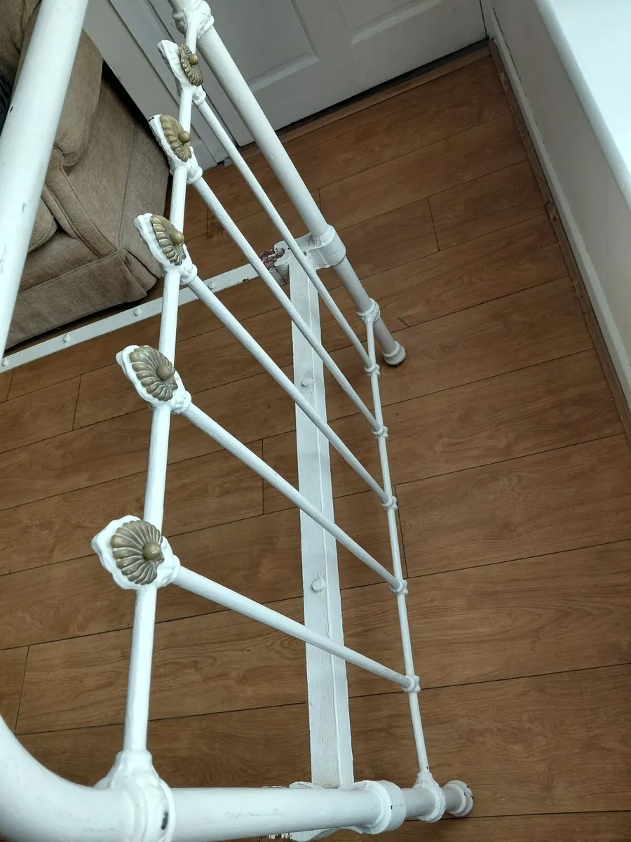 Single bed frame cast iron - Image 2