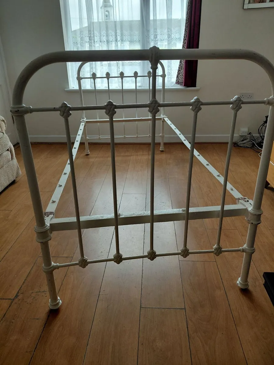 Single bed frame cast iron - Image 3