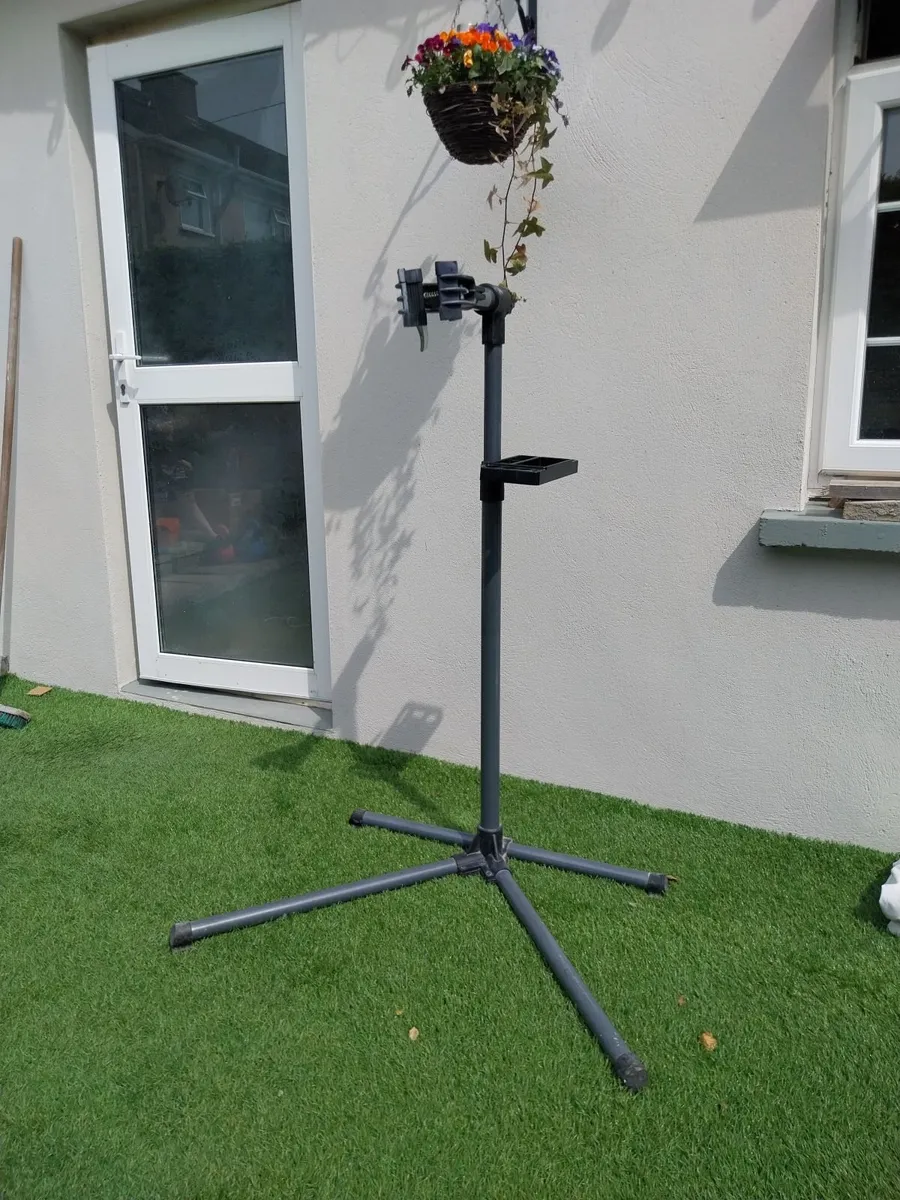 Secondhand Bike Stand leixlip - Image 2