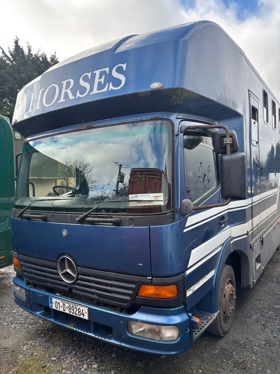 7.5ton horsebox - Image 3