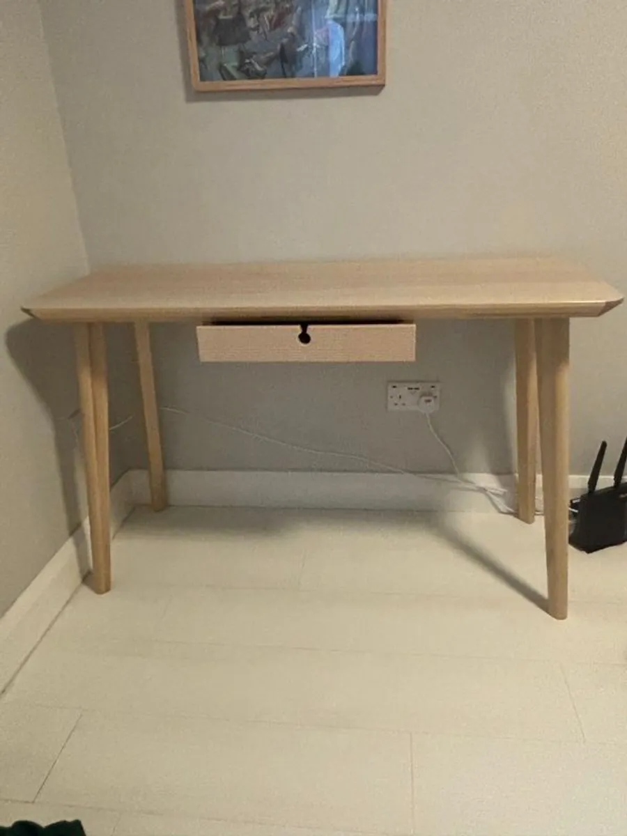 Desk - Image 2