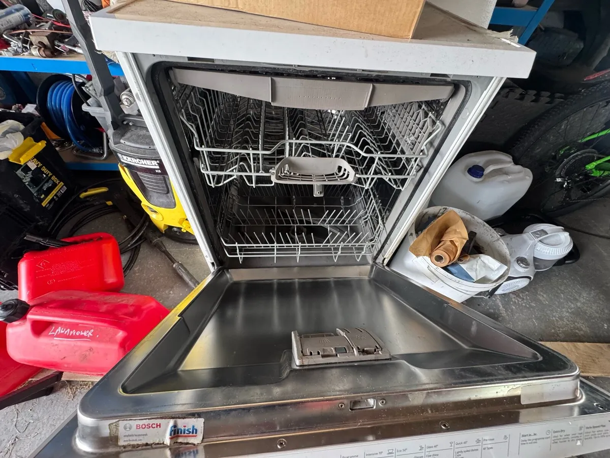 Dishwasher - Image 3