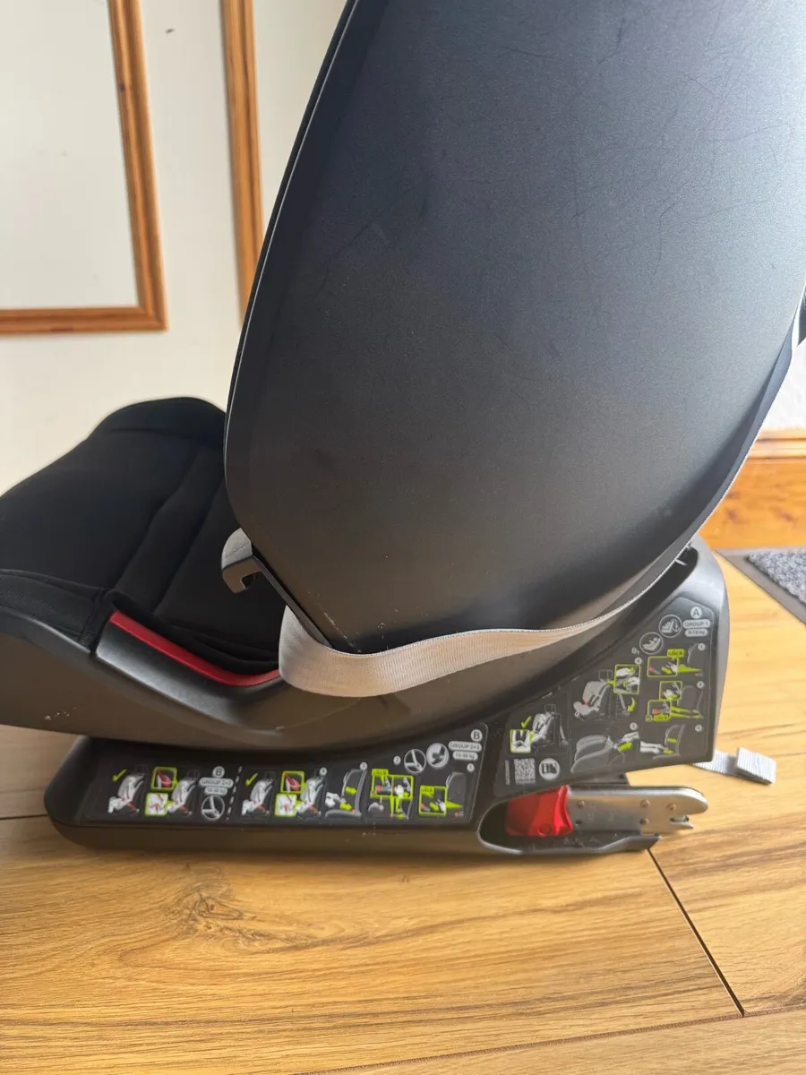 Britax Romer Car Seat - Image 4
