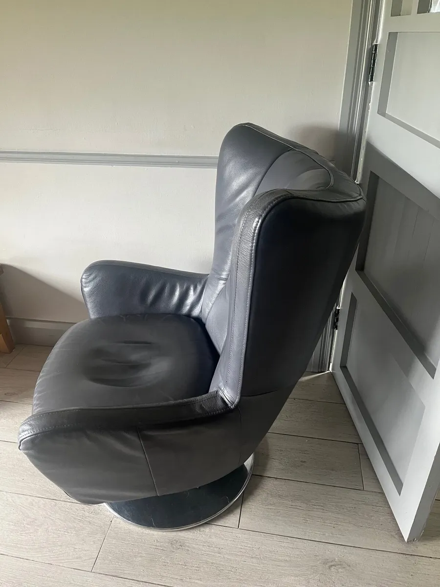 2 Grey Living room chairs - Image 1